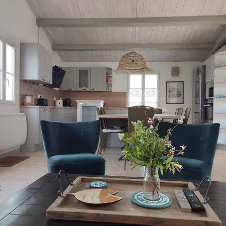 Le Patio Chaleureuse Maison A 150 Metres De La *